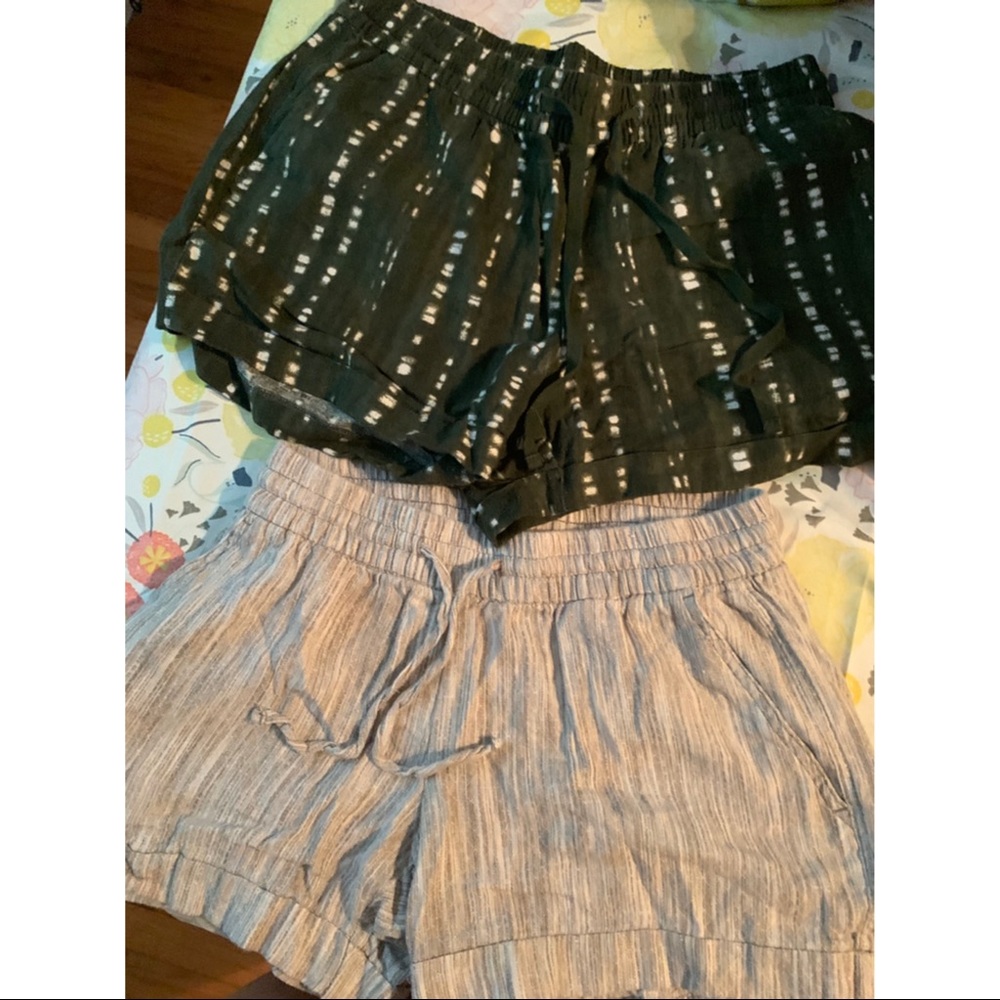 2 pairs of old navy linen-blend shorts. Small & xs